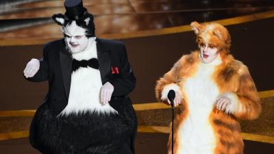 People Are Losing Their Minds Over James Corden & Rebel Wilson As Cats At The Oscars