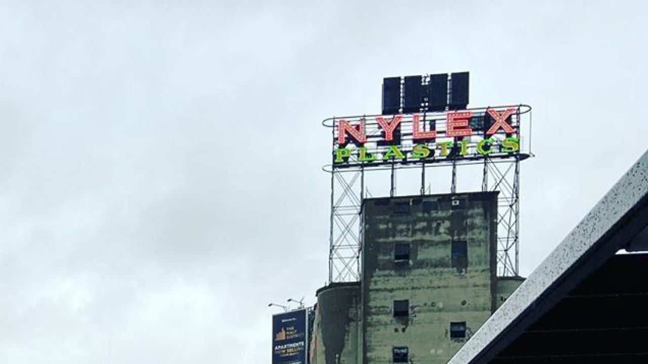 Melbourne’s Iconic Nylex Clock Has Been Switched Back On For One Day Only
