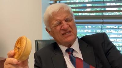 Bob Katter Stopped Thinking About Crocs For A Minute To Get Real Mad About Vegan Pies