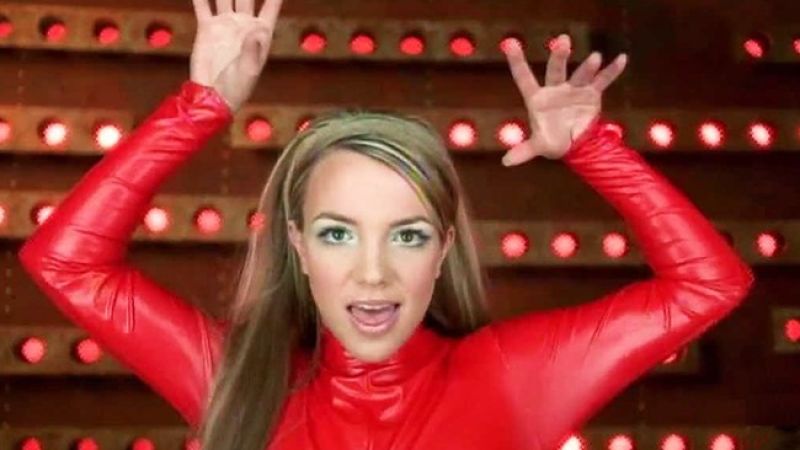 Happy 20th Bday To ‘Oops!… I Did It Again’, Even If We Still Can’t Do *That* Fkn Dance