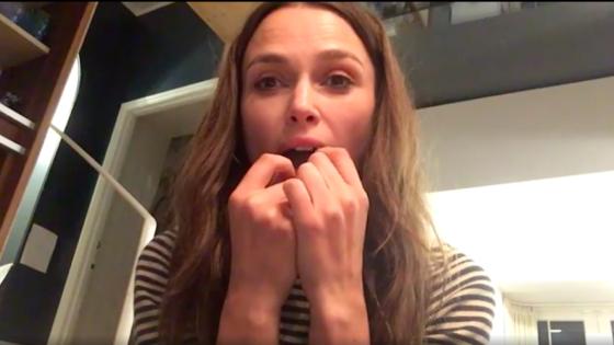 Keira Knightley Won’t Stop Playing Her Damn Teeth & I Have So Many Questions