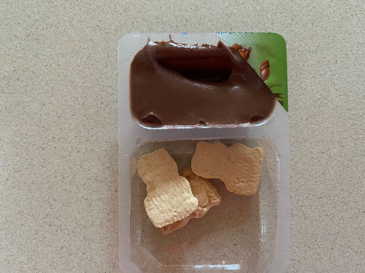 I Tried All My Primary School Lunch Box Snacks Again & Honestly, They Still Slap