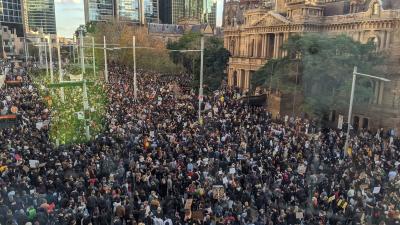 It’s Estimated More Than 15K People Protested In Sydney Today & Not Bhed For 15 Mins’ Notice