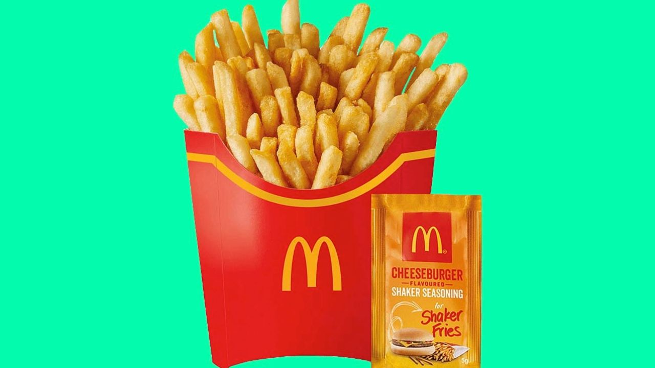 Umm, Macca’s Is Bringing Back Those Drool-Inducing Cheeseburger Shaker Fries Tomorrow