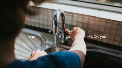 Melbourne’s Tap Water Warning Has Officially Lifted So Give Yourself Some Wet Ass Plumbing