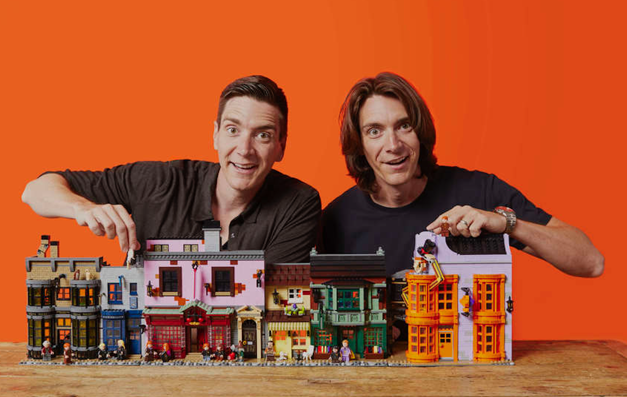 LEGO Just Unleashed This Fuck-Off Huge Diagon Alley Set & You'll Need About 600 Galleons