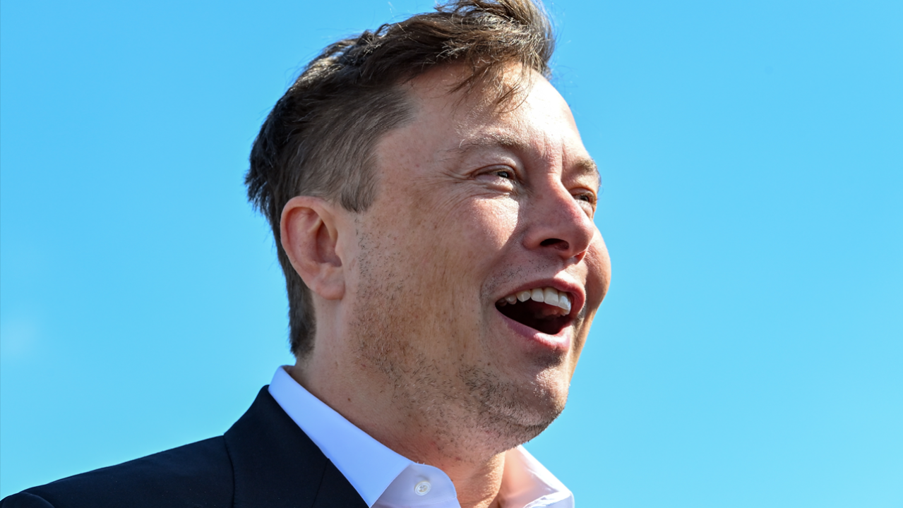 Ouch, Elon Musk Says He Can’t Remember His Son’s Wild Password-Sounding Name & Yeah, Same