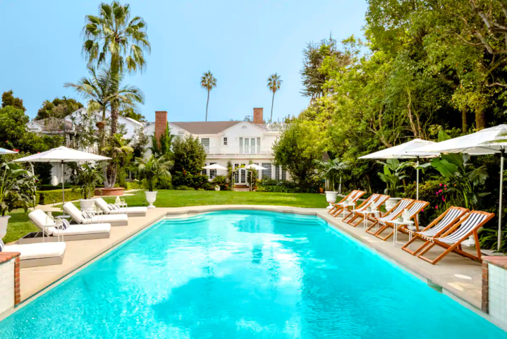 You Can Now Shoot Hoops At The Actual Fresh Prince Of Bel-Air Mansion By Booking It On Airbnb