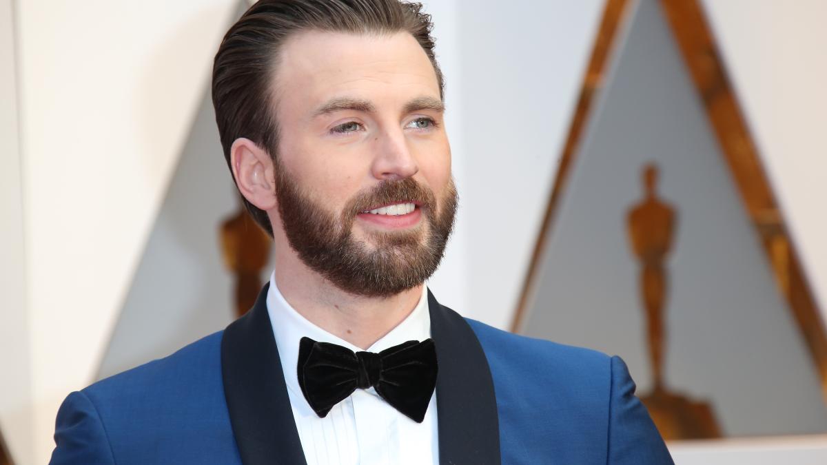 Chris Evans Has Spoken For The First Time Since Leaking His Own Nudes