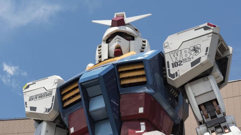 A Fuck-Off Huge 18m Tall Gundam Robot In Japan Can Now Move Its Arms & Legs, Which Is Fine