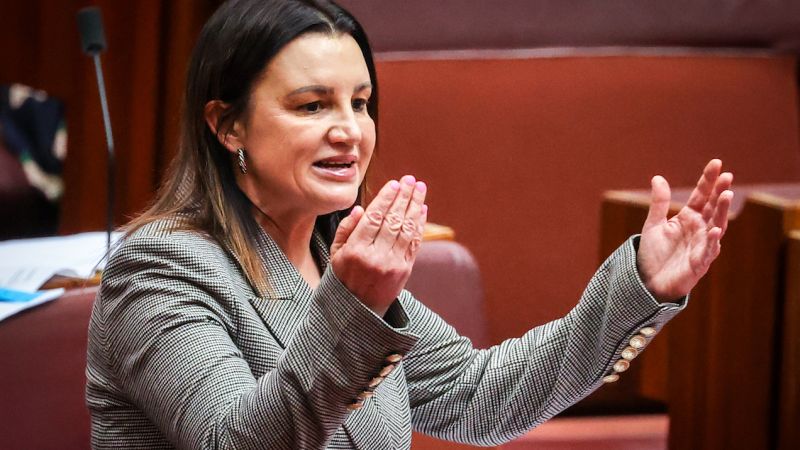 Jacqui Lambie Woke Up, Got Dressed, And Ate The Govt’s Brutal Uni Funding Proposal For Brekky