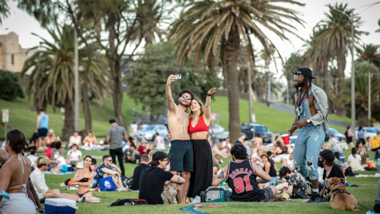 Melbourne’s 5km Radius Rule Could Be Extended If People Keep Breaking It To Go To Fkn St Kilda