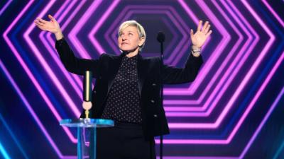 Ellen Won A People’s Choice Award For Best Daytime Talk Show & Thanked… Uh… Her Staff
