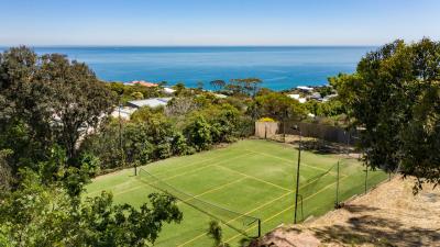 A Tennis Court In Outer Melb Sold For $1.4M & My $2K Per Month Rental Has Fleas, Cool