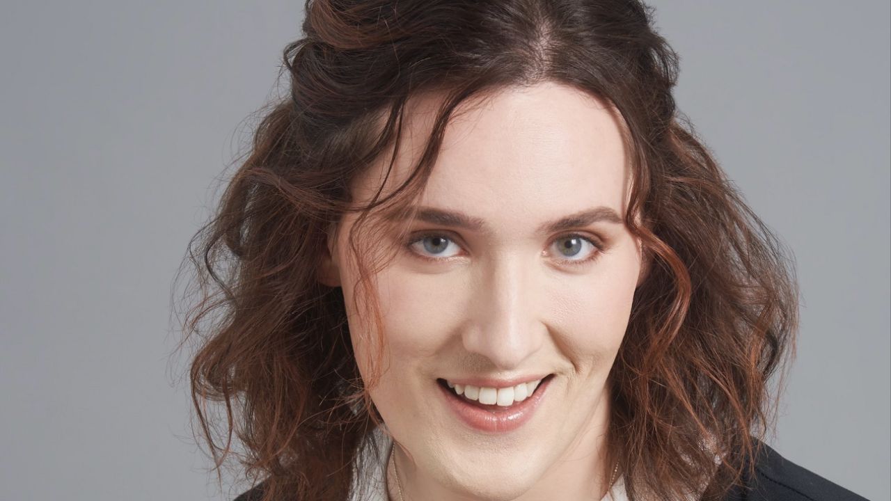 Popular YouTuber Abigail Thorn Of The Philosophy Tube Channel Comes Out As Trans