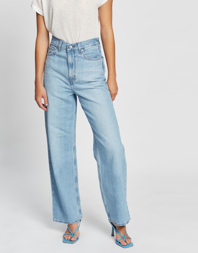 Pairs Of Jeans To Replace Your Skinny Legs After Gen Z Cancelled Them