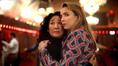 Sandra Oh & Jodie Comer’s Queen Shit Series Killing Eve Is Ending With S4 & A Spinoff Is Coming
