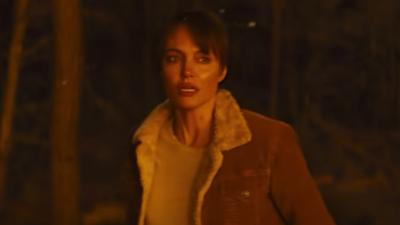Angelina Jolie’s First Action Movie In A Decade Is About Surviving A Bushfire & It’s A Lot