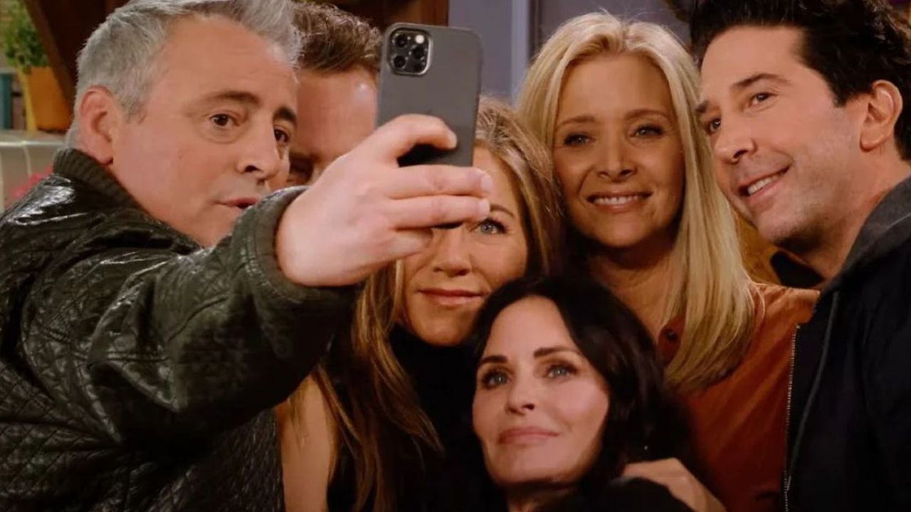The Friends Reunion Salaries Have Leaked & It’s Defs Their Day, Week, Month & Whole Damn Year