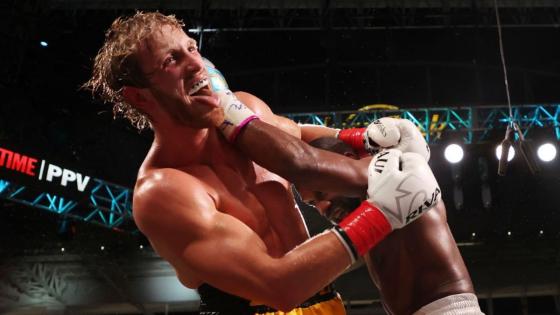 That Over-Hyped Floyd Mayweather & Logan Paul Boxing Match Was Boring AF And No One Even Lost