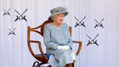 Happy 95th Bday To Queen Lizzie, This Giant Ass Cake & The Giant Ass Sword She Used To Cut It
