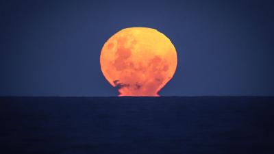 The Strawberry Moon, AKA The Last Supermoon Of The Year, Rises Tomorrow So Start Manifesting