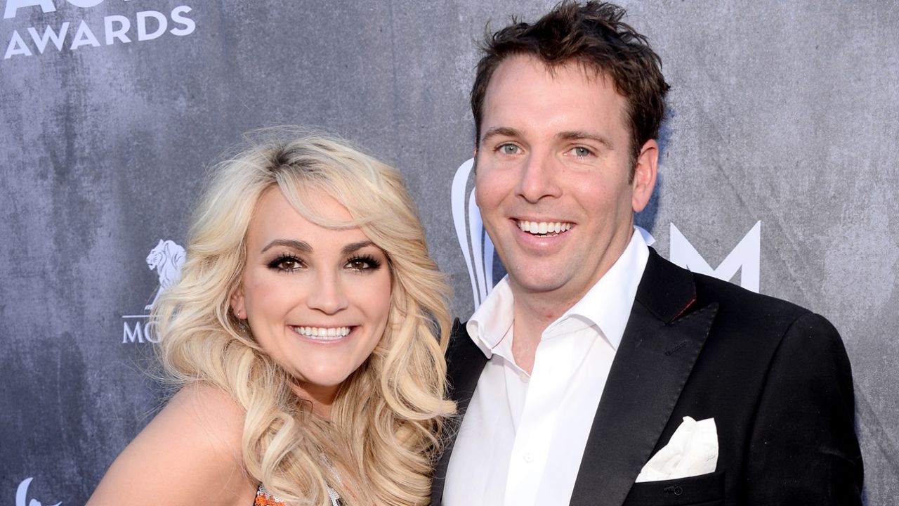 Jamie Lynn Spears’ Husband Defended The Family Over The Conservatorship And I Don’t Buy It