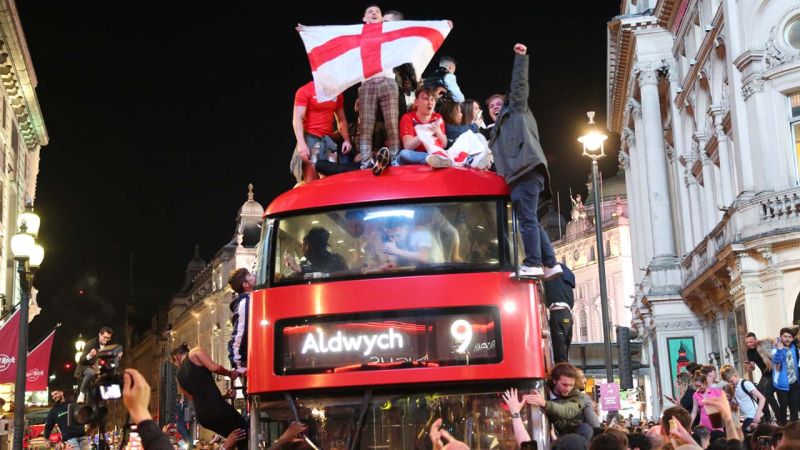 English Football Fans Have Gone Hog Wild After The Euro Semi & The Pics Are 10/10 Loose