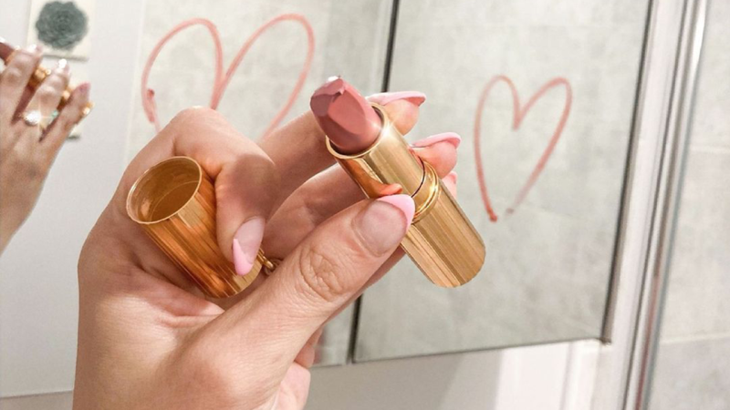 Cult Brand Charlotte Tilbury Is Finally At MECCA So Quick, Add 40 Tubes Of Pillow Talk To Cart