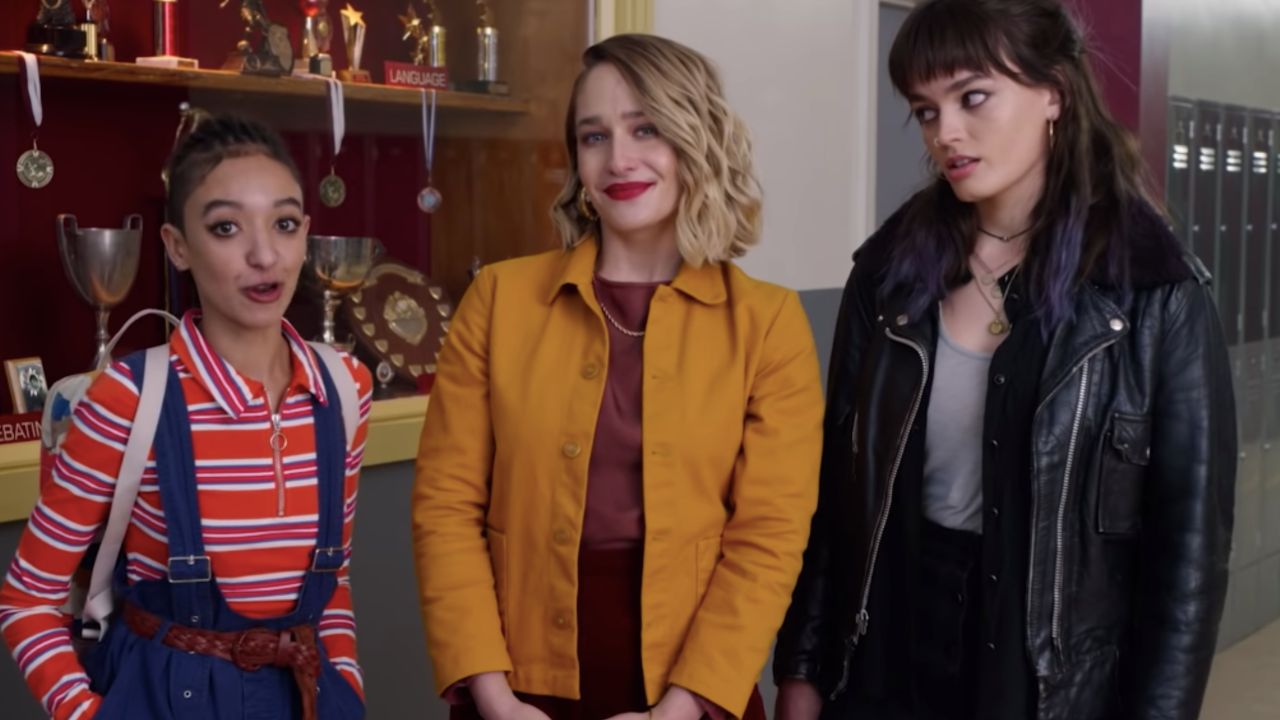 Netflix Dropped A Teaser For Sex Education S3 & The New Headteacher Kinda Has Umbridge Vibes