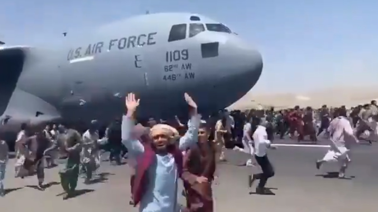 kabul-airport-afghanistan-taliban-2.jpg
