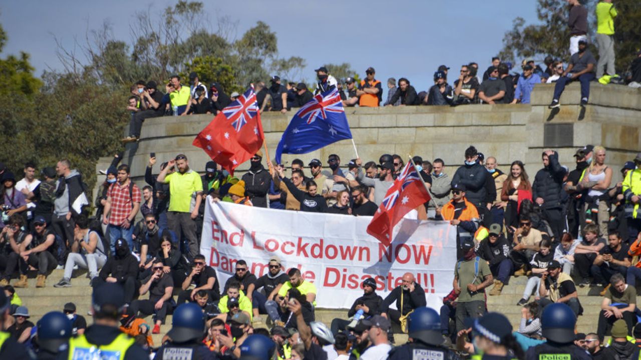 One Of The Protesters At Melb’s Construction Rallies Was Exposed For Faking Being A Tradie