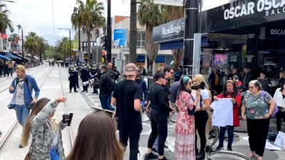 Anti-Vaxers In St Kilda Protested By Eating Outside Restaurants, Which Has Actually St Kild Me