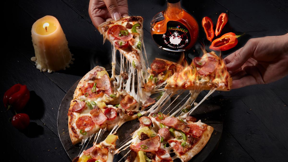 roulette pizza domino's halloween carolina reaper