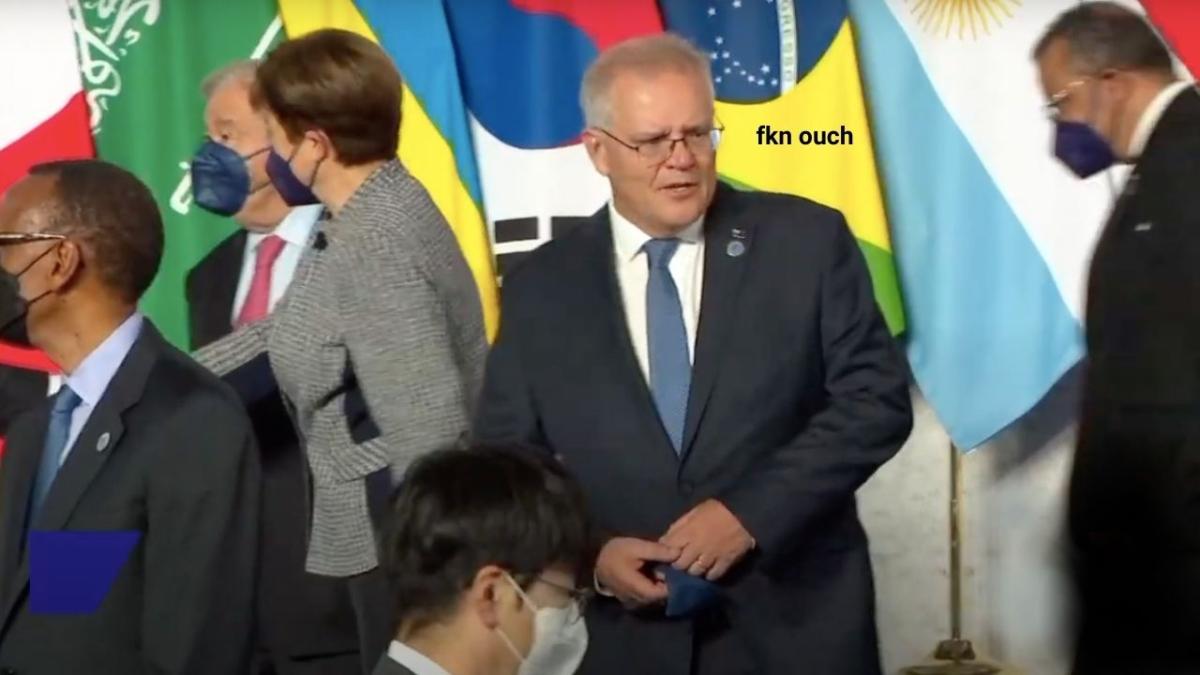 Scott Morrison tries, and fails, to socialise with other world leaders at the G20 summit in awkward video.