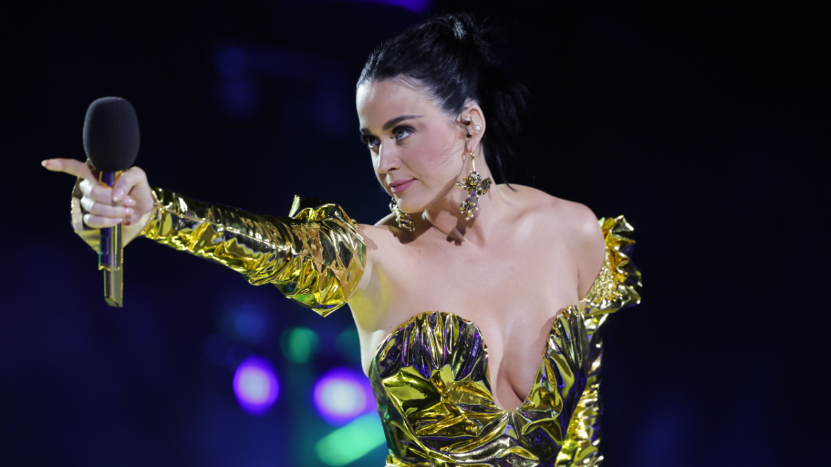 Katy Perry v Katie Perry: Singer loses trademark battle - BBC News