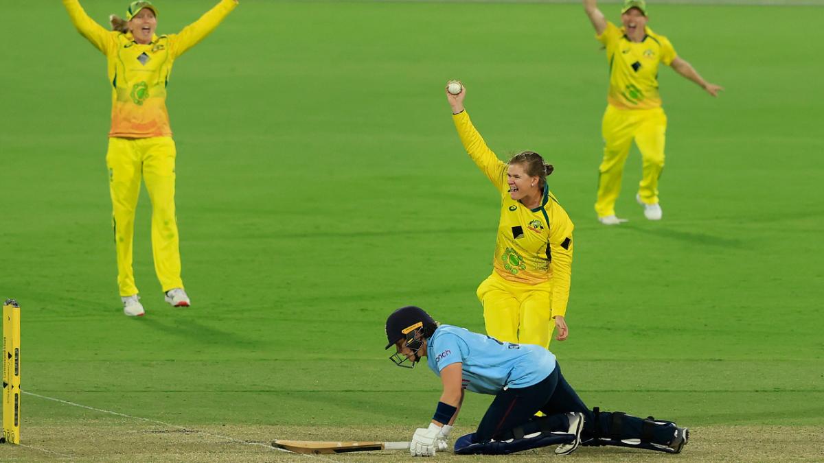 women's ashes 2022 retained darcie brown