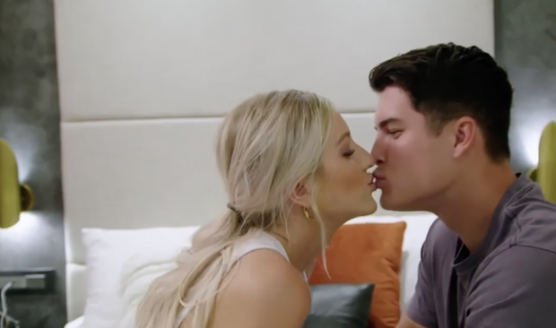 MAFS Recap: Fucc Week Has Commenced But The Doomed Couples Were Lucky To Make It To First Base