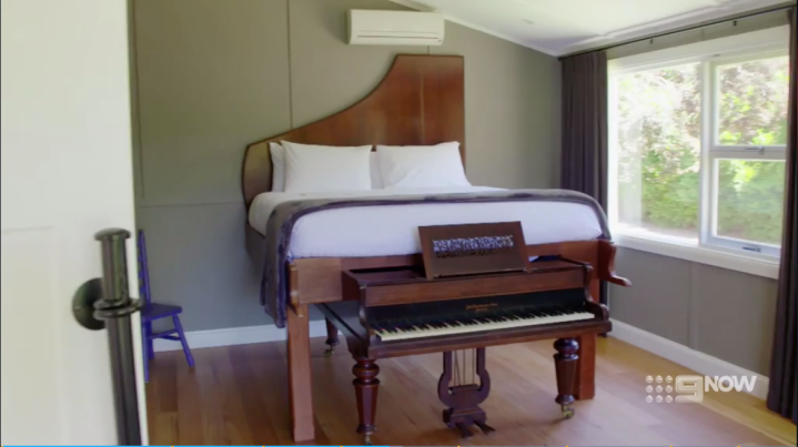 piano bed