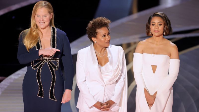 The Three Female Oscars Hosts Reckon They Were Hired Bc It’s ‘Cheaper Than Hiring One Man’