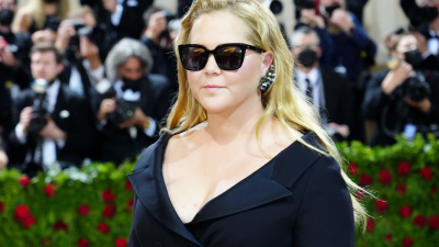 Amy Schumer Showed Up To The Met Gala This Year Despite Once Saying It’s For ‘Fucking Assholes’