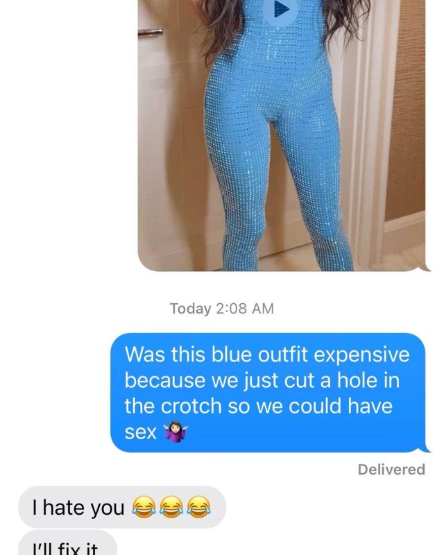 Megan Fox' text exchange with her stylist.