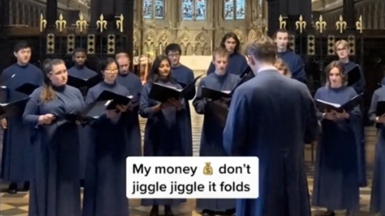 Everyone Shut The Fk Up & Watch This Church Choir Sing Louis Theroux’s ‘Jiggle Jiggle’ Rap