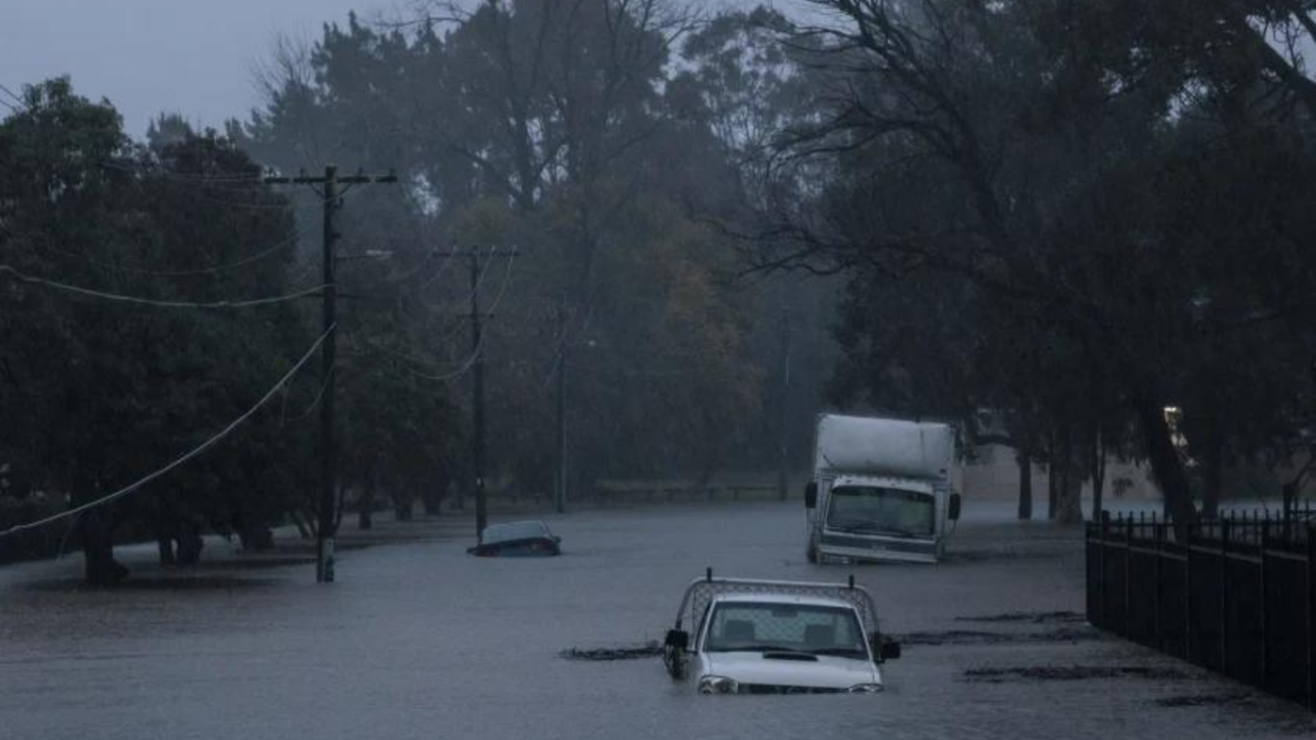 Flooding in Lansvale as waters rise along the Georges River.