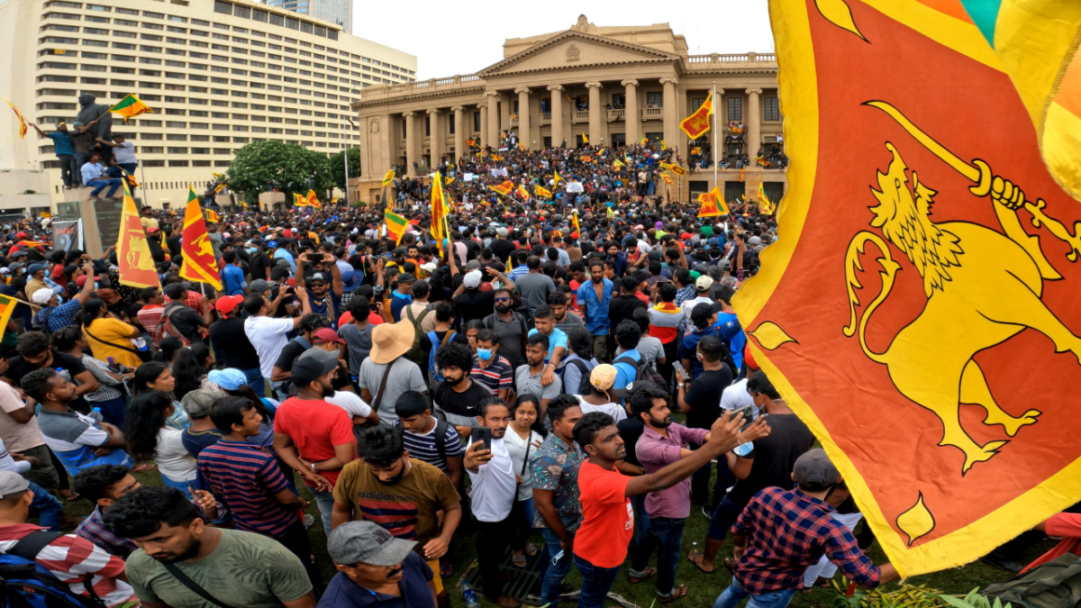 protests in sri lanka following the economic crisis