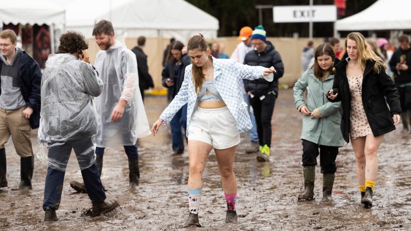 Are You Eligible For A Refund From A Very Wet Splendour? Here’s Everything We Know So Far