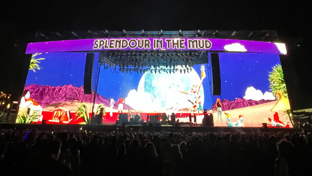 Amphitheatre at Splendour In The Grass with "Splendour In The Mud" branding