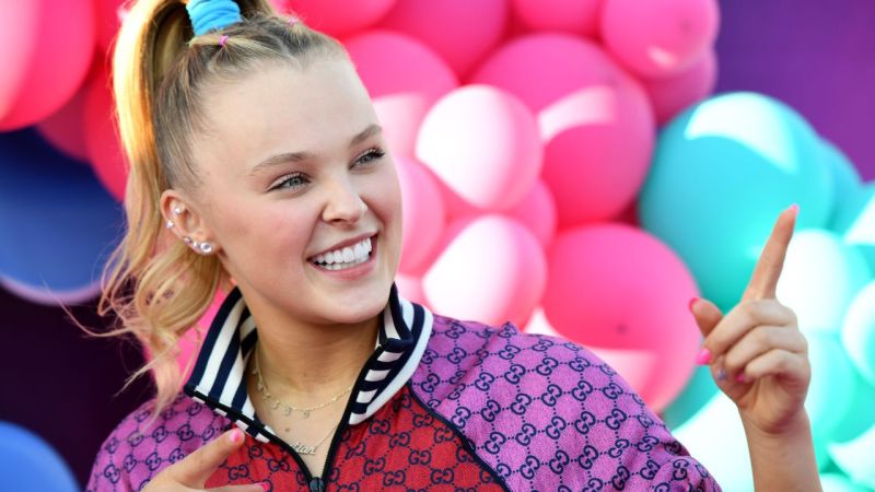 JoJo Siwa, Growing Stronger Every Day, Is Now Sporting A Delightfully Filthy Mullet