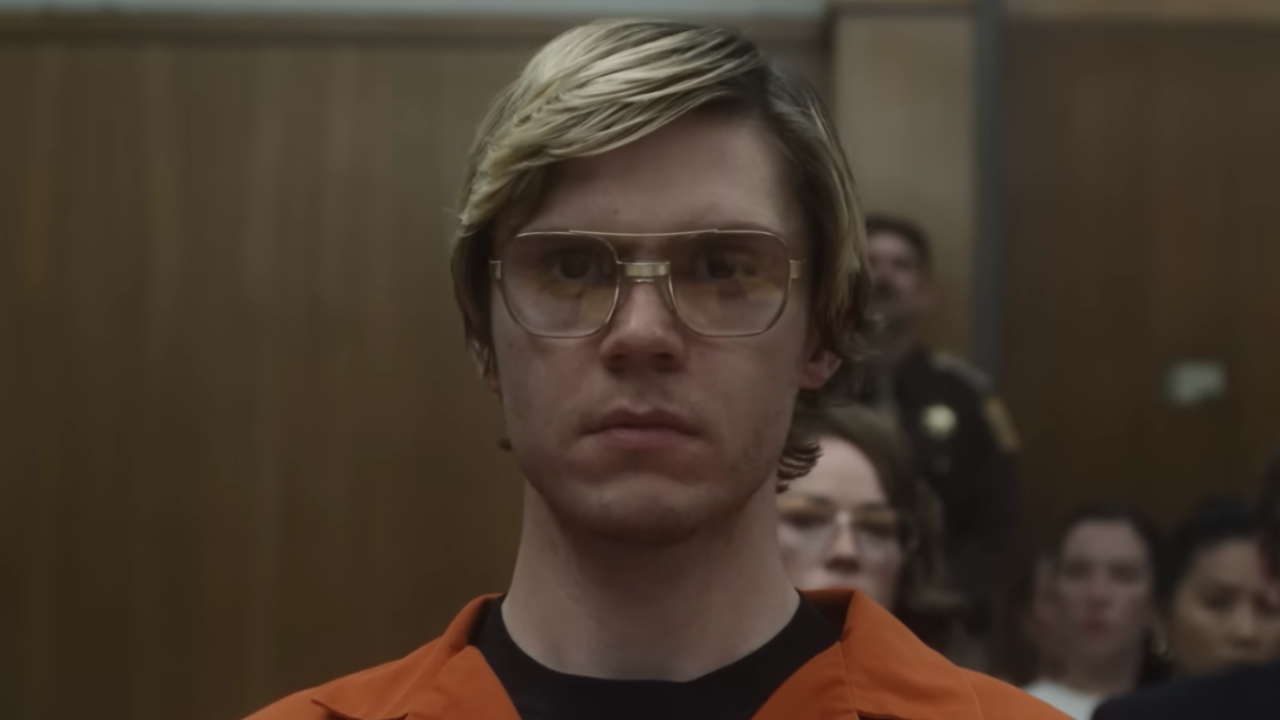 Netflix Just Dropped Its Jeffrey Dahmer Series Trailer Ft. Evan Peters & It’s Pure Nightmare Fuel