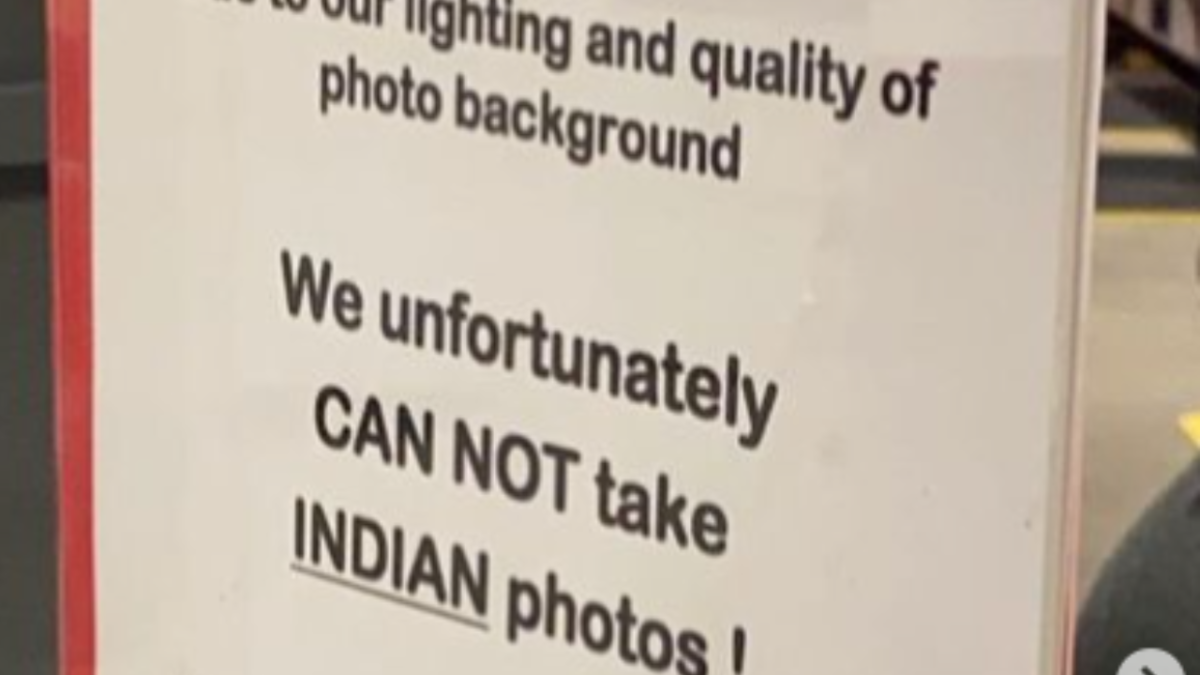 australia-post-apologises-sign-indian-photos